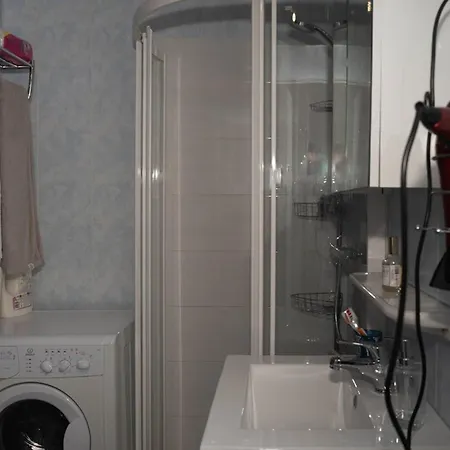 T2 Au Lavandou Avec Climatisation Et Parking A 150m De La - Fr-1-803-46 Lägenhet Le Lavandou