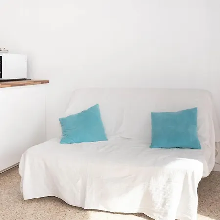 T2 Au Lavandou Avec Climatisation Et Parking A 150m De La - Fr-1-803-46 Le Lavandou